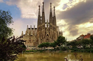 Temple Building Collection: Sagrada Familia (Basilica and Expiatory Church of the Holy Family) By Antoni Gaudi, Barcelona, Spain