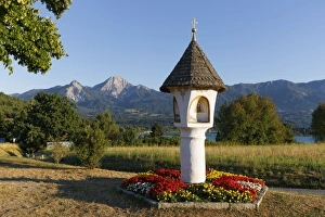 Shrine in Egg, Mittagskogel Mountain in Karawanken at the rear, Villach, Carinthia Shrine in Egg, Mittagskogel Mountain in Karawanken at the rear, Villach, Carinthia