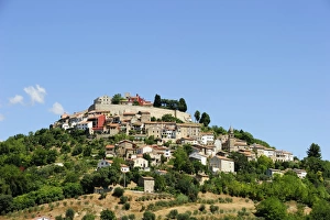 Small town situated on a hill, Motovun, Istria, Croatia Small town situated on a hill, Motovun, Istria, Croatia