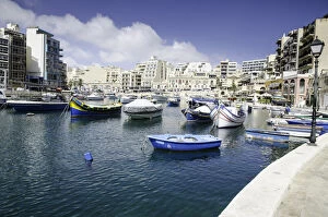 Images Dated 1st August 2014: Spinola Bay in St. Julian s