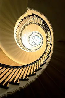 <b class=qtipBold><figcaption>The Spiral Flower</figcaption></b><br>A shot of the lovely spiral staircase at Heal's department store, Tottenham Court Road, London.<br><em>© Stewart Hardy 2014</em> The Spiral Flower
