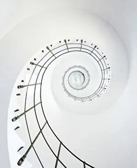 <b class=qtipBold><figcaption>Spiral Staircase</figcaption></b><br><em>© This content is subject to copyright.</em> Spiral Staircase
