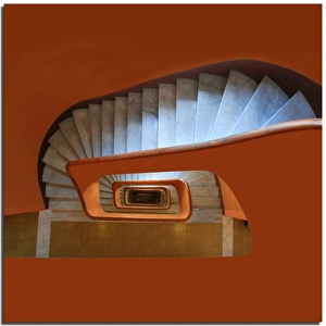 <b class=qtipBold><figcaption>Spiral staircase</figcaption></b><br>Scala a spirale in RomaSpiral staircase in Rome<br><em>© All rights reserved - copyright © Stefano Scarselli</em> Spiral staircase