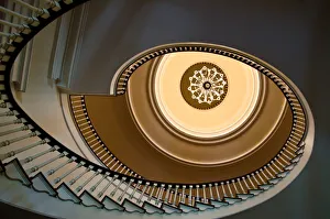 <b class=qtipBold><figcaption>Sprial staircase</figcaption></b><br>Sprial staircase in Governors residence, Springfield, Illinois.<br><em>© Copyright by Afsana</em> Sprial staircase