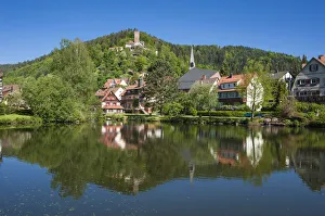 Stadtsee lake with Burg Liebenzell Castle, Bad Liebenzell, Nordschwarzwald, Schwarzwald Stadtsee lake with Burg Liebenzell Castle, Bad Liebenzell, Nordschwarzwald, Schwarzwald