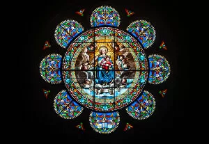 Notre Dame Cathedral, Paris Gallery: Stained Glass Rose Window featuring the Virgin Mary and her son Jesus Christ in the