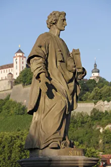 Statue of Saint Totnan, Alte Mainbruecke bridge, Wuerzburg, Lower Franconia, Franconia Statue of Saint Totnan, Alte Mainbruecke bridge, Wuerzburg, Lower Franconia, Franconia