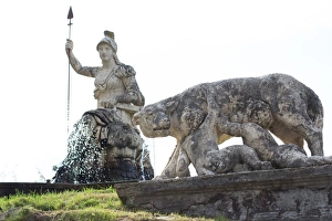 Statues Statues