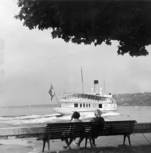 <b class=qtipBold><figcaption>Steamer On Lake</figcaption></b><br>A Swiss steamer on Lake Geneva at Geneva. Steamer On Lake
