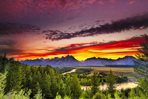 UNESCO World Heritage Gallery: Summer Sunset at Snake River Overlook