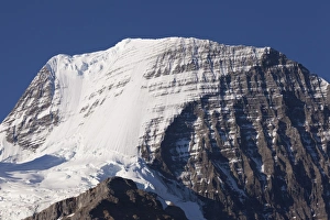 Summit of Mount Robson, Mount Robson Provincial Park, British Columbia Province, Canada Summit of Mount Robson, Mount Robson Provincial Park, British Columbia Province, Canada