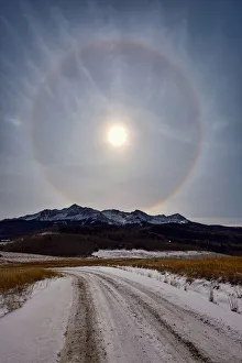 <b class=qtipBold><figcaption>Sun Halo over Wilson Peak</figcaption></b><br>This image was taken in west of Colorado. The halo was right over Wilson Peak. It was so stunning.<br><em>© mengzhonghua</em> Sun Halo over Wilson Peak