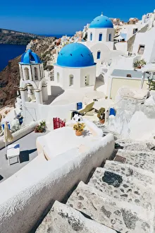 Travel imagery/travel destinations santorini or thira/sunrise oia village santorini cyclades greece Travel imagery/travel destinations santorini or thira/sunrise oia village santorini cyclades greece
