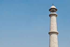 <b class=qtipBold><figcaption>Taj mahal minaret</figcaption></b> Taj mahal minaret