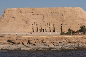 Lake Nasser Gallery: Temple of Hathor at Abu Simbel