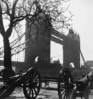 <b class=qtipBold><figcaption>Tower Bridge</figcaption></b><br>circa 1955: Tower Bridge, London, from the Thames embankment at Tower of London Walk. (Photo by George Pickow/Three Lions/Getty Images) Tower Bridge