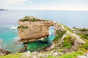 Travel Imagery Gallery: Tripitos Arch on Paxos island, Ionian Islands, Greek Islands, Greece, Europe