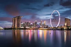Twilight scene of downtown city skyline in Singapore Twilight scene of downtown city skyline in Singapore