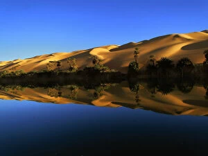 Images Dated 30th October 2011: Umm El Maa Oasis Lake