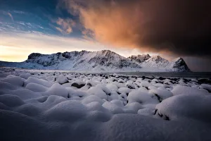 <b class=qtipBold><figcaption>Unstad Beach , Lofoten island</figcaption></b><br><em>© 87davis</em> Unstad Beach , Lofoten island