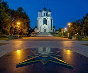 ussian Orthodox Cathedral of Christ the Saviour, in front star with geographic directions ussian Orthodox Cathedral of Christ the Saviour, in front star with geographic directions