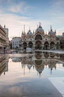 Venice, Italy Gallery: Venice flooded by high tide at sunrise, Italy