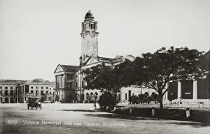 <b class=qtipBold><figcaption>Victoria Memorial Hall</figcaption></b><br>A view of the Victoria Memorial Hall and Theatre in Singapore, circa 1915. (Photo by Hulton Archive/Getty Images)<br><em>© 2011 Getty Images</em> Victoria Memorial Hall