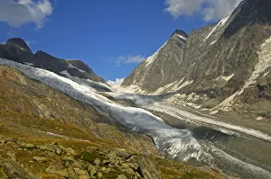 View across the Anen Glacier and the Lang Glacier to the Loetschenluecke mountain pass, Loetschental Valley, Valais View across the Anen Glacier and the Lang Glacier to the Loetschenluecke mountain pass, Loetschental Valley, Valais