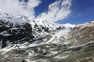 View from Kaiser-Franz-Josefs-Hoehe over Pasterze Glacier with Grossglockner Mountain, left, and Johannisberg Mountain View from Kaiser-Franz-Josefs-Hoehe over Pasterze Glacier with Grossglockner Mountain, left, and Johannisberg Mountain