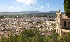 View of the town of Arta with the parish church Transfiguracio del Senyor, Arta, Majorca, Balearic Islands, Spain View of the town of Arta with the parish church Transfiguracio del Senyor, Arta, Majorca, Balearic Islands, Spain