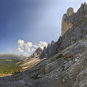 Villnoess or Funes Valley with the Geisler Group, Odle Mountains, Dolomites, South Tyrol, Italy, Europe Villnoess or Funes Valley with the Geisler Group, Odle Mountains, Dolomites, South Tyrol, Italy, Europe
