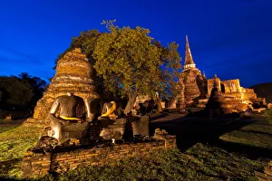 Wat Phra Si Sanphet at night Wat Phra Si Sanphet at night