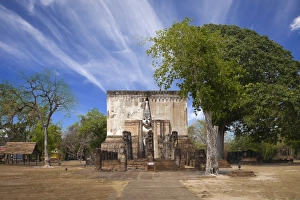 Wat Si Chum, Sukothai historical park Wat Si Chum, Sukothai historical park