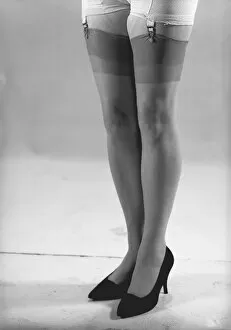 Images Dated 6th November 2006: Woman wearing stockings, (B&W), (low section)
