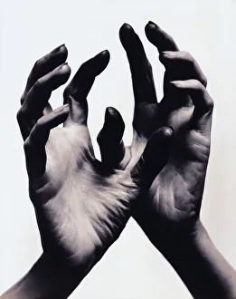 <b class=qtipBold><figcaption>Woman's hands, close-up (toned B&W)</figcaption></b><br>Fine Art Photography, BD4956-001<br><em>© This content is subject to copyright.</em> Woman's hands, close-up (toned B&W)