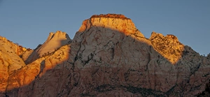<b class=qtipBold><figcaption>Zion National Park</figcaption></b><br>Alter of the Sacrifice at sunrise<br><em>© Russell Burden</em> Zion National Park