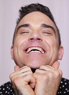 Entertainer Gallery: Robbie Williams