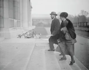 The Dail and the settlement. Fateful session of the Dail Eireann opened at the The Dail and the settlement. Fateful session of the Dail Eireann opened at the