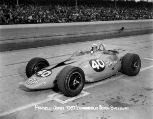 Indianapolis Motor Speedway 1967. Parnell Jones turbine car Indianapolis Motor Speedway 1967. Parnell Jones turbine car
