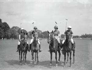 Ladies Inter Club Polo at Ranelagh - Rugby team, left to right Hon Mrs Edward Greenall Ladies Inter Club Polo at Ranelagh - Rugby team, left to right Hon Mrs Edward Greenall