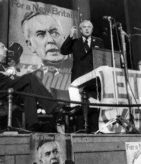Politicians Collection: Mr Harold Wilson, leader of the Opposition addressing an eve of election rally at