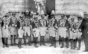 Officers of the Royal Guard of escort on the occasion of King Alfonsos marriage Officers of the Royal Guard of escort on the occasion of King Alfonsos marriage