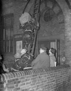 Paddington is first London Borough to stage air raid test. First London Borough Paddington is first London Borough to stage air raid test. First London Borough