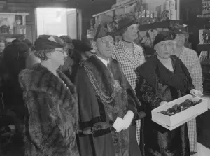 Princess Helena Victoria opens Christmas market at St Thomas s Hospital