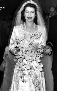 Prints of Princess Elizabeth leaving Westminster Abbey London after her wedding 1947 Royalty Prints: Princess Elizabeth Leaving Westminster Abbey Print 1947