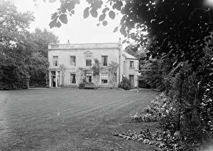 Warfield Park, Berkshire Home of Lady Walsh now lady Ormathwaite 1921