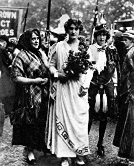 Images Dated 24th August 2015: Womans Right To Serve Demonstration, on 17 July 1915, of thousands of women