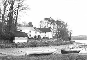 Images Dated 27th September 2017: Creekside cottages, St Clement, Cornwall. Early 1900s
