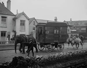 Caravans Collection: Great Western Hotel, Cliff Road, Newquay, Cornwall. Early 1900s