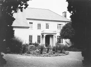 Henry Martins Home, Woodbury , Woodbury Point, Kea, Cornwall. Early 1900s Henry Martins Home, Woodbury , Woodbury Point, Kea, Cornwall. Early 1900s